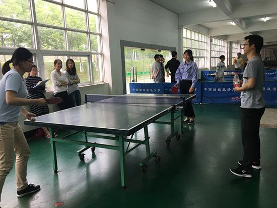 学院四院研究生乒乓球联赛顺利举办