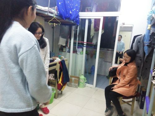澳门js全球唯一官方网站顺利开展研究生安全用电摸排和宣传工作